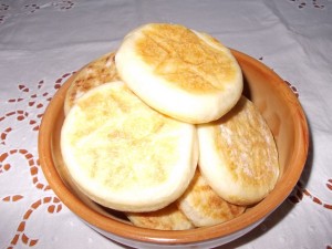 Crescentine